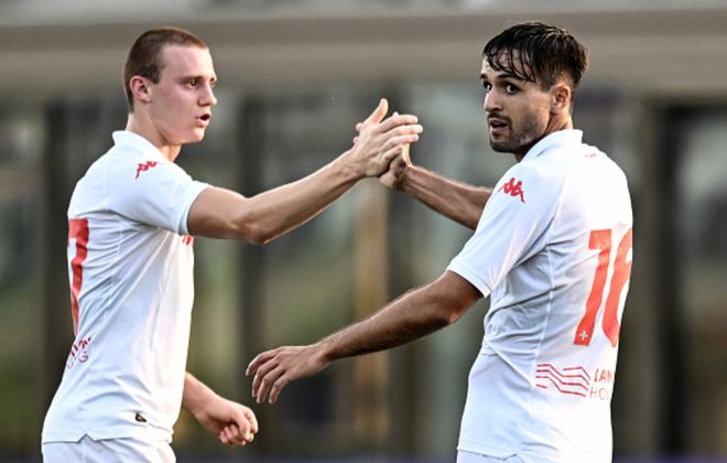 为年轻选手 为年轻选手