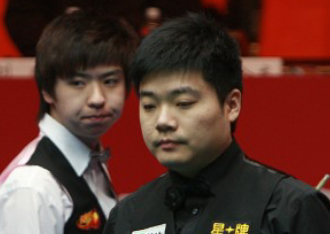 后卫严密防 后卫严密防